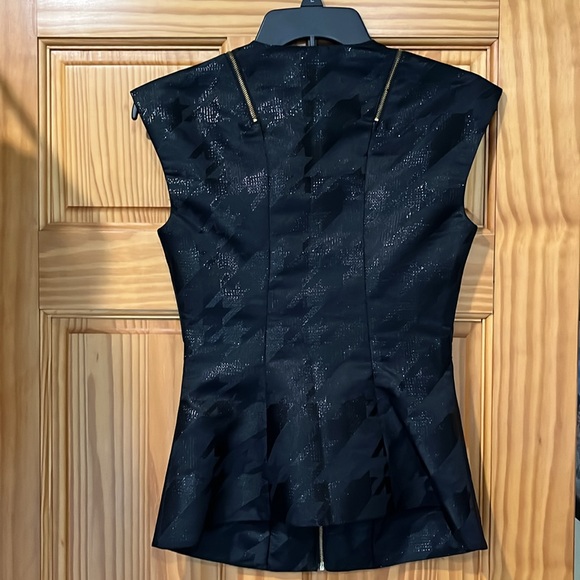 2b Rych - Black Houndstooth Vest with Zippers. - Picture 3 of 4
